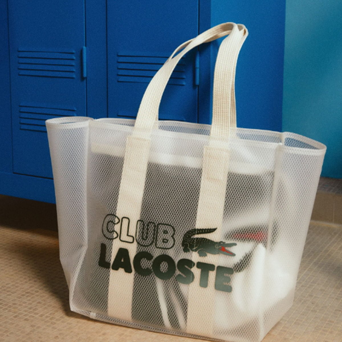 Lacoste — photo 4
