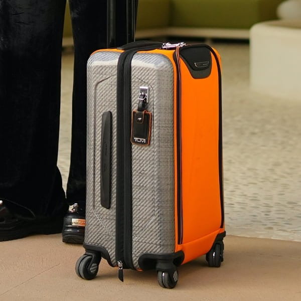 TUMI — photo 1