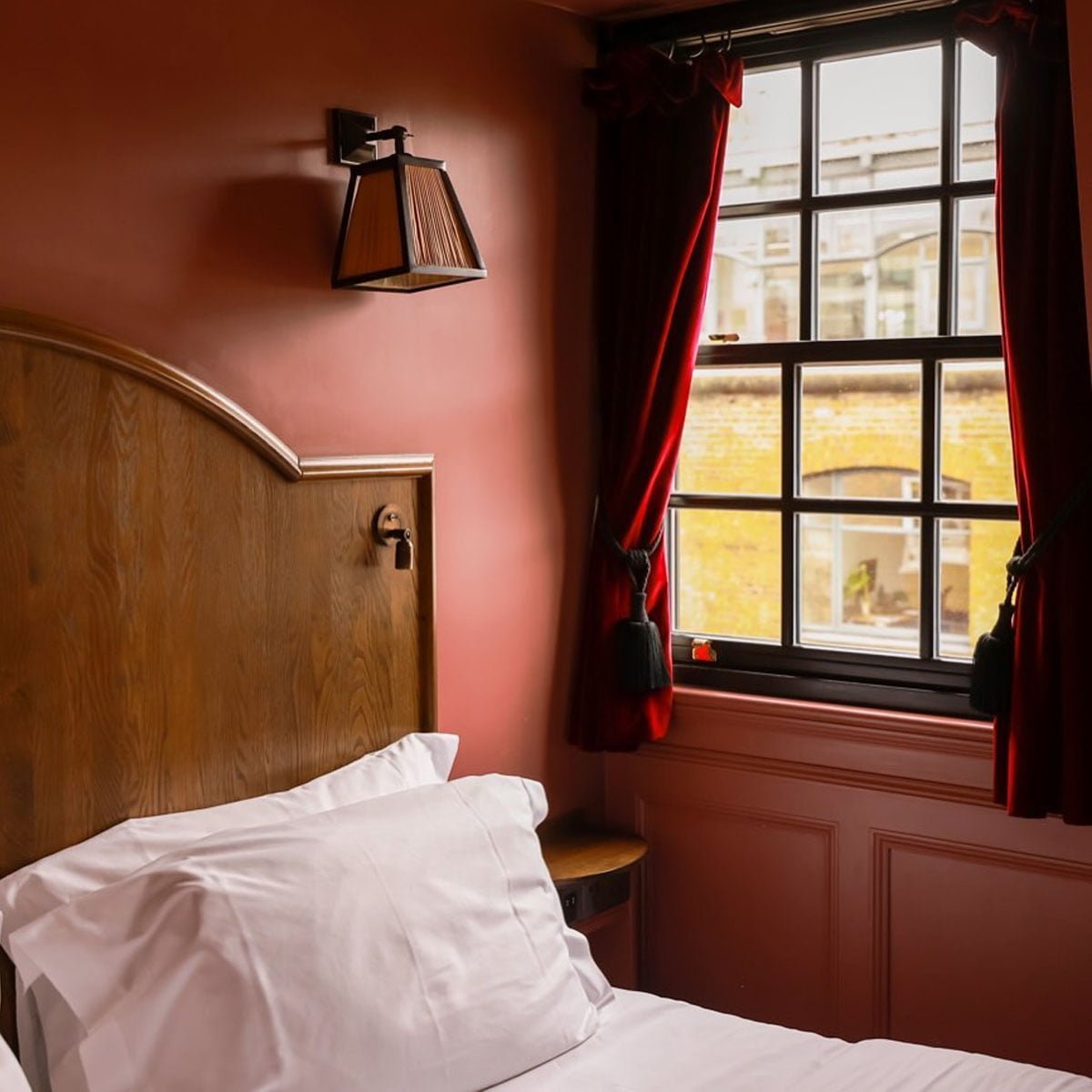 Mimi's Hotel — photo 2
