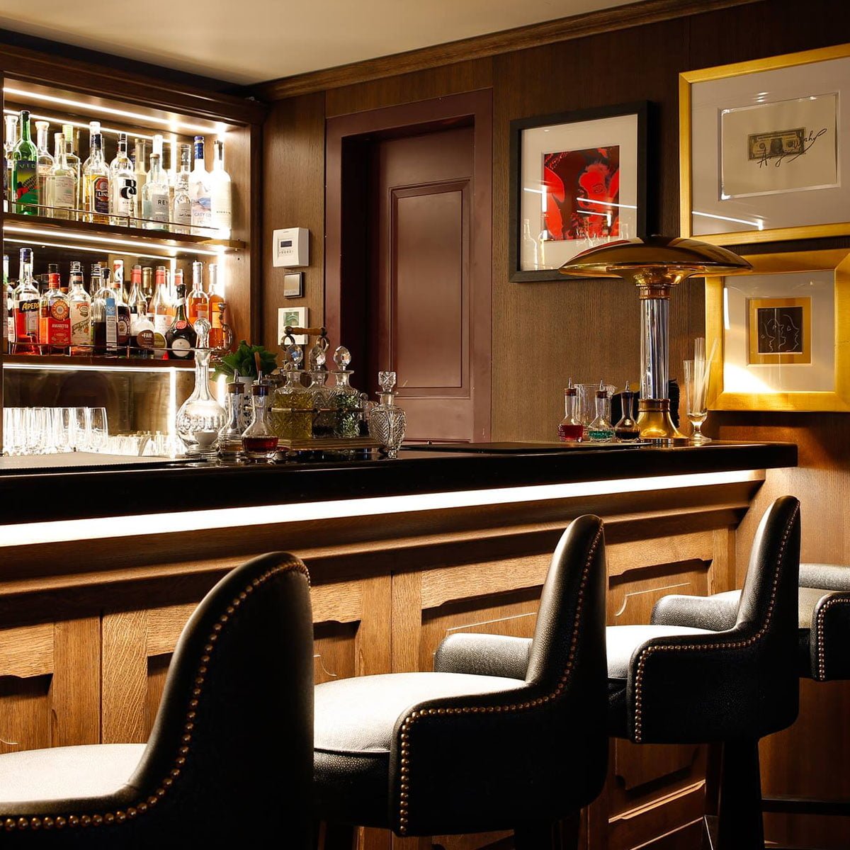 Henson's Bar