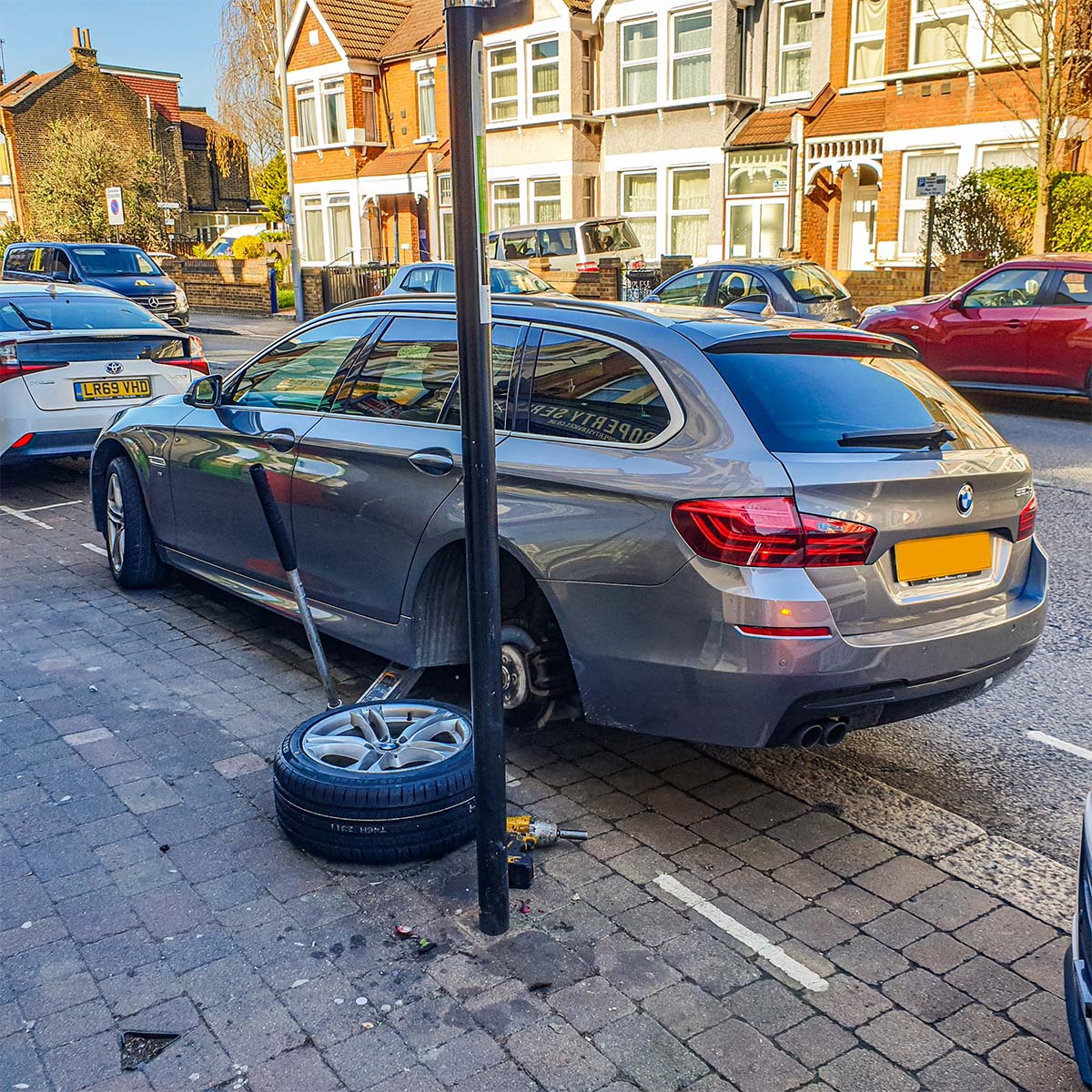 Olympus Mobile Tyre Fitting — photo 8
