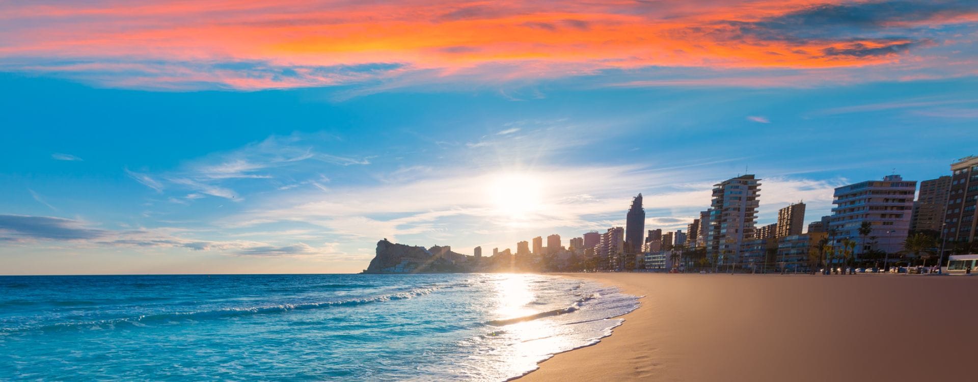 Seaside holiday accommodation Beachfront resort or holiday accommodation with sea views in Costa Blanca
