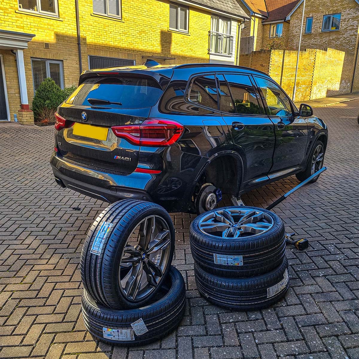 Need a fast tyre repair without a spare? Here's the best solution!