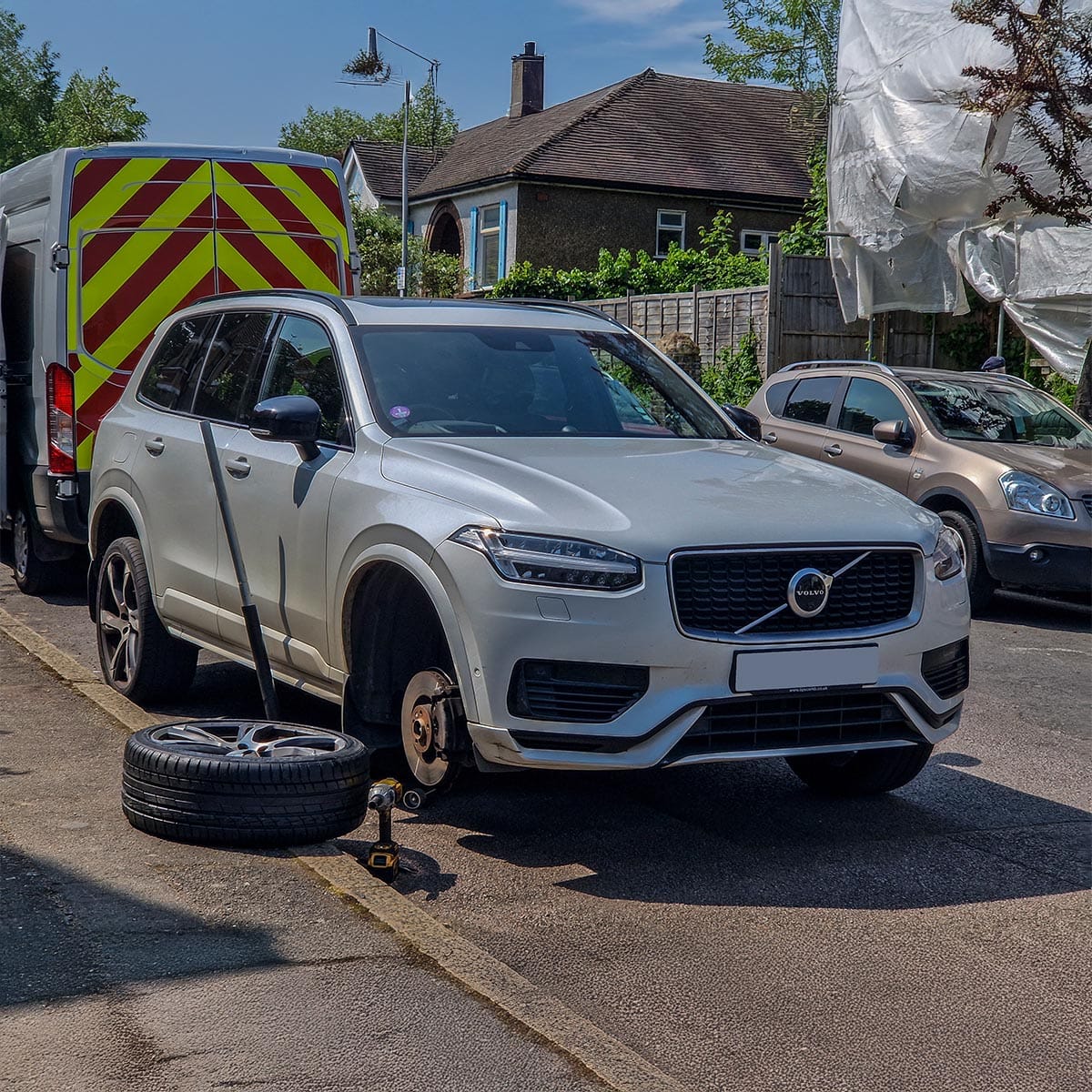 Why Mobile Tyre Fitting May Be Cheaper Than a Garage Visit