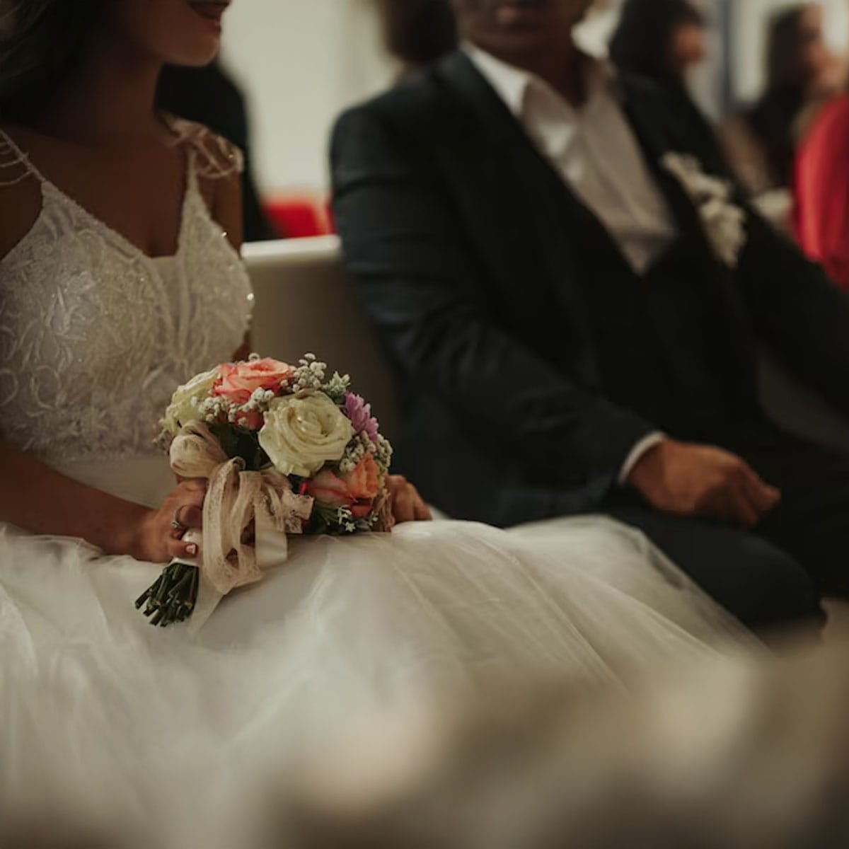 A Complete Guide to Wedding Anniversary Milestones and Gifts