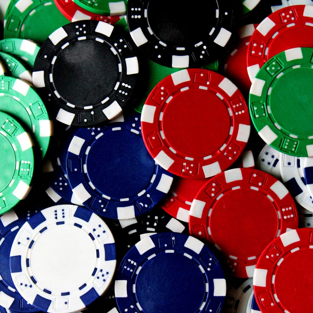 Player attempting to convert casino bonus credits into real cash during extended gaming session