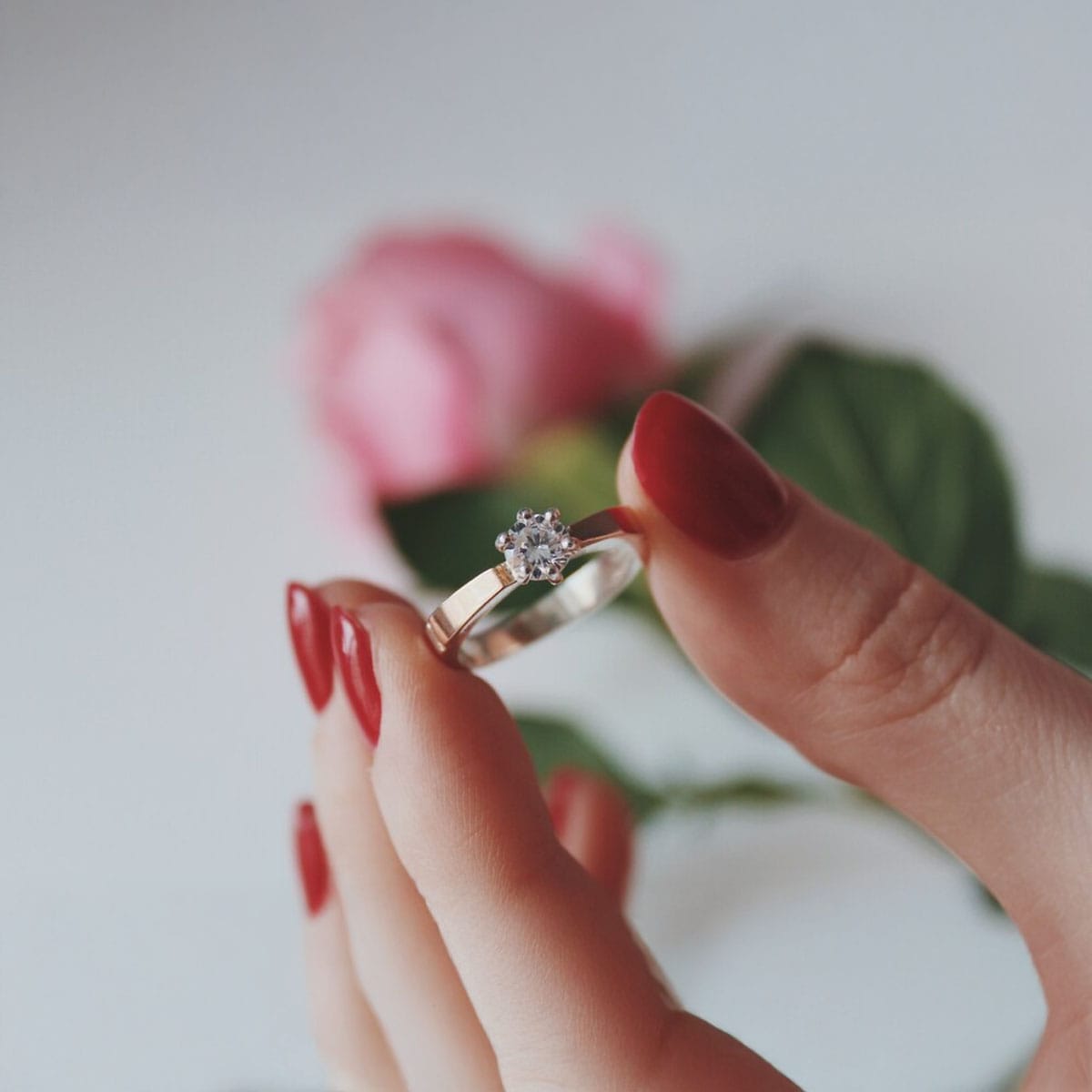 The Rising Popularity of the 1 Carat Diamond Ring Among Soho Couples