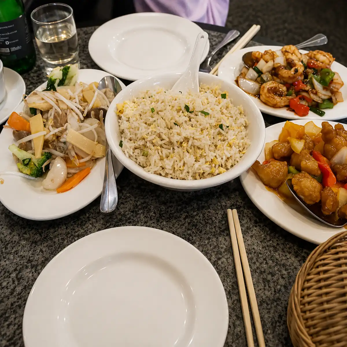 Hung's Restaurant — photo 4