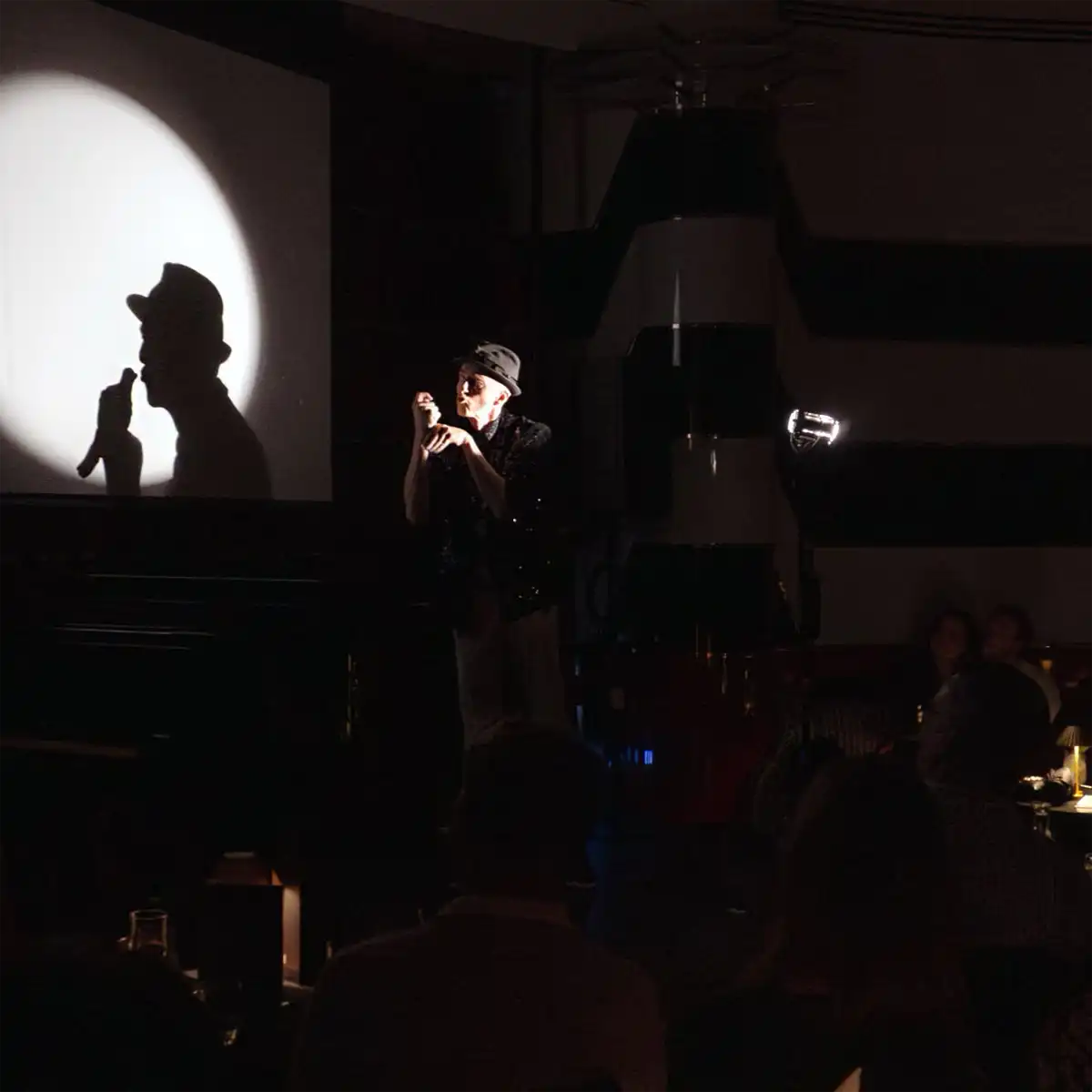 Crazy Coqs photo 1