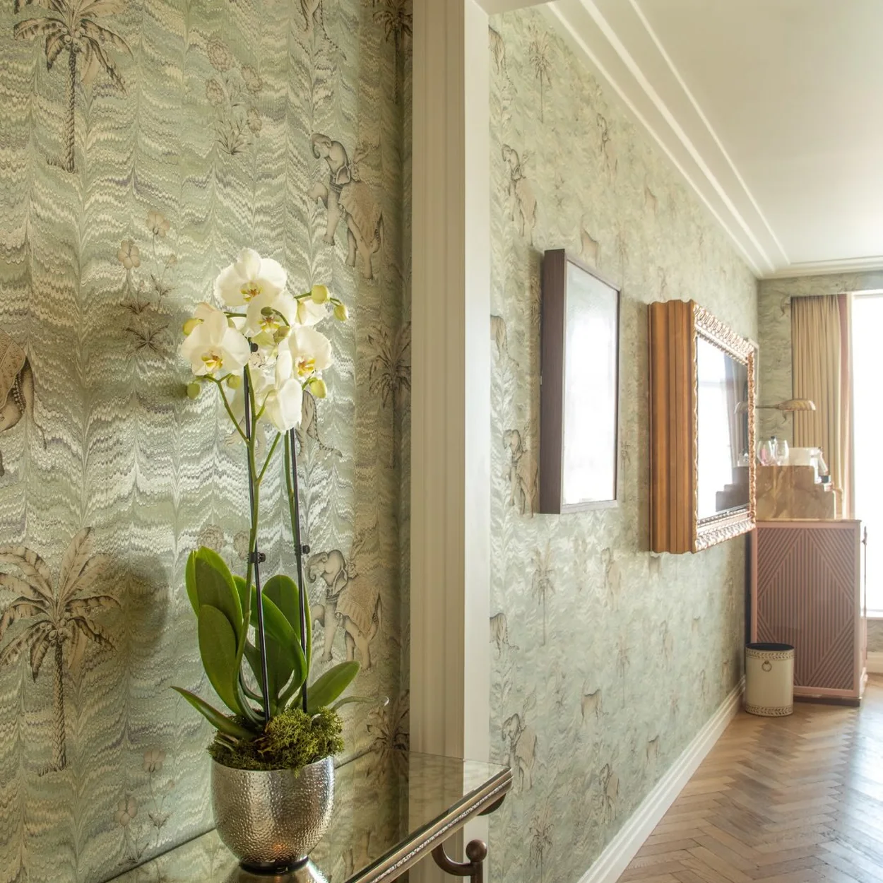 Orchid-lined corridor leading into Dear Jackie, the Italian restaurant at Broadwick Soho